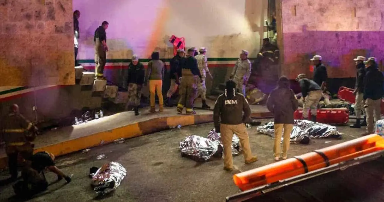 Mueren 39 migrantes en incendio de las instalaciones de migración en Juárez
