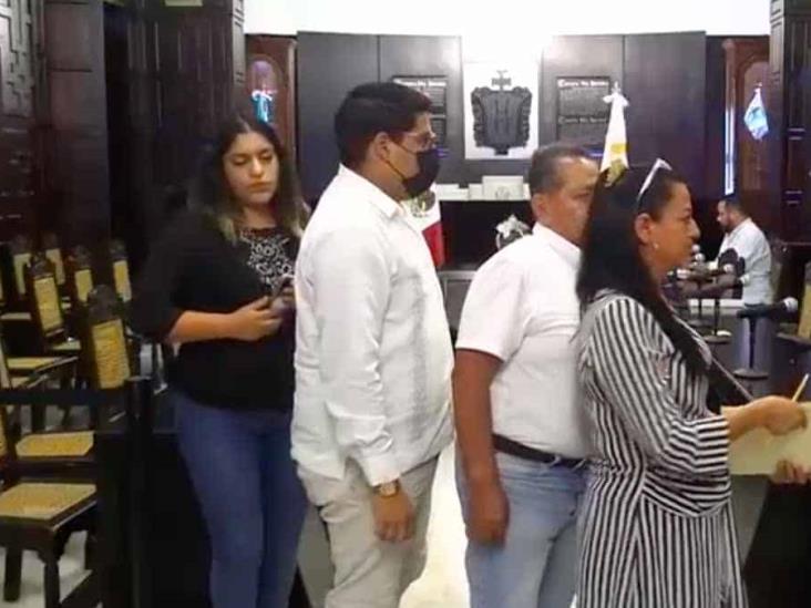Video. Regidoras de Veracruz abandonan sesión de Cabildo Video. Regidoras de Veracruz abandonan sesión de Cabildo