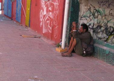 Indigentes permanecerán en las calles