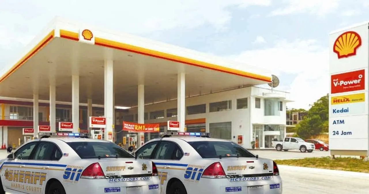 Localizan a bebé sin vida en gasolinera