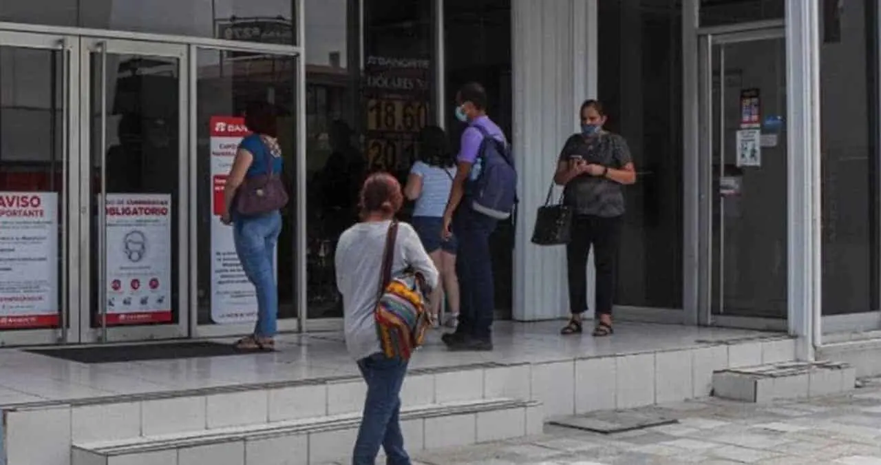 ¿Necesitas acudir a una sucursal bancaria?