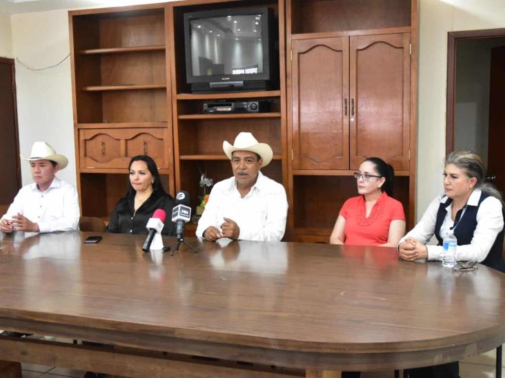 Ganaderos demandan apoyos para combatir incendios Ganaderos demandan apoyos para combatir incendios