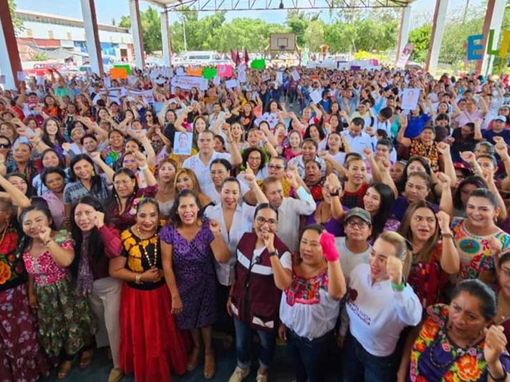 Claudia Sheinbaum es respaldada por mujeres oaxaqueñas Claudia Sheinbaum es respaldada por mujeres oaxaqueñas