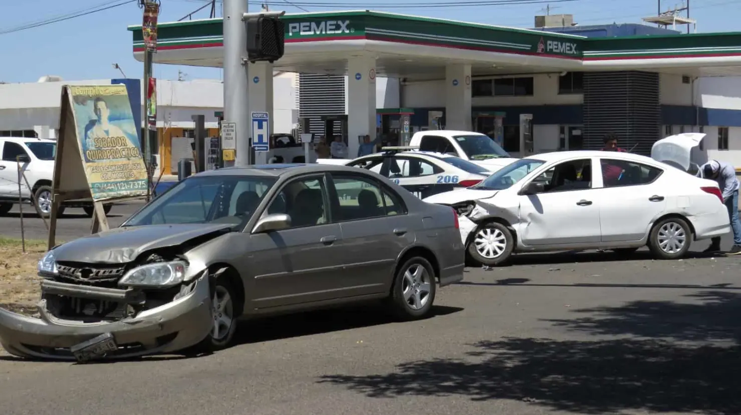 Fuerte choque en Ciudad Obregón, ocasiona una persona lesionada