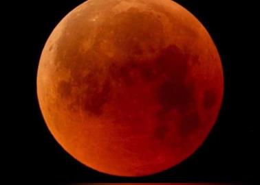VIDEO | Así se ve el primer eclipse lunar de 2023