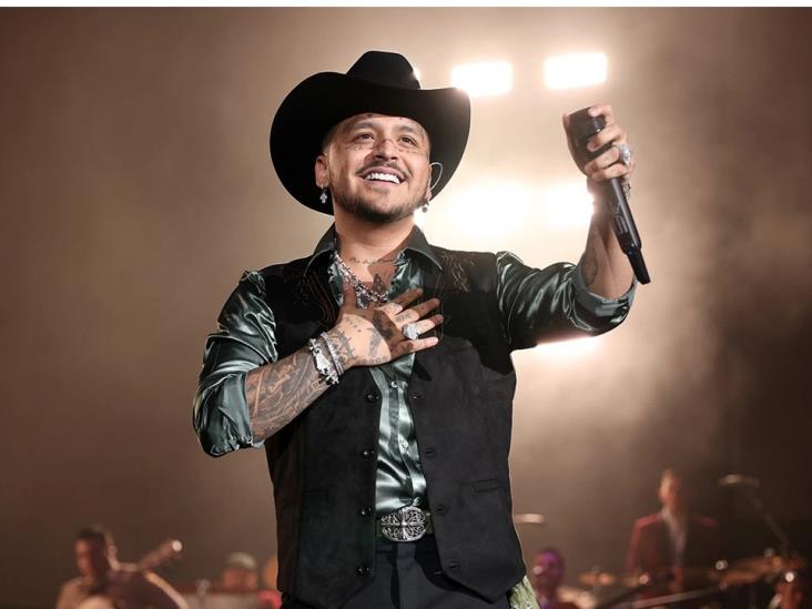 Christian Nodal pagará esta fortuna por borrarse los tatuajes de su cara Christian Nodal pagará esta fortuna por borrarse los tatuajes de su cara