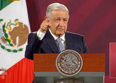 AMLO anuncia incremento salarial para maestros