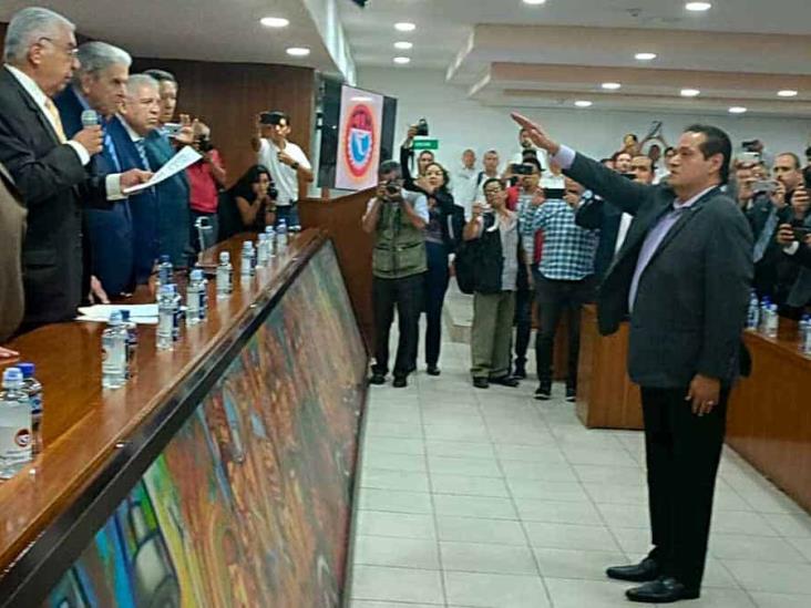 STIRTT tiene nuevo secretario general STIRTT tiene nuevo secretario general