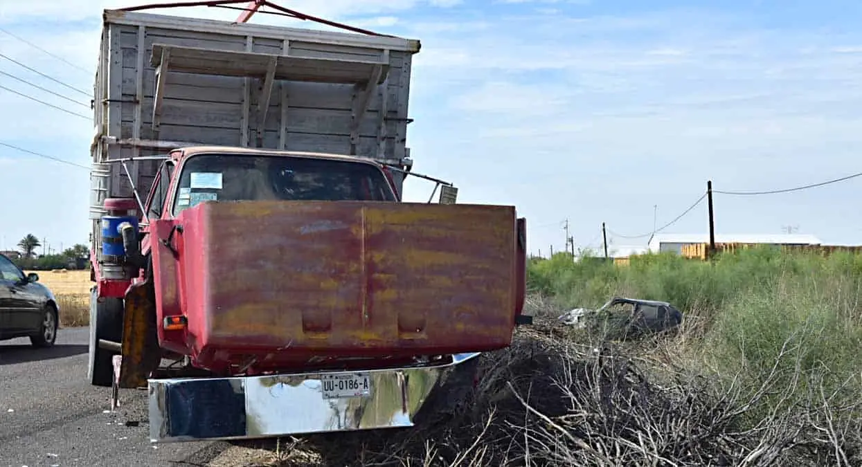 Aparatoso choque en el Valle del Yaqui