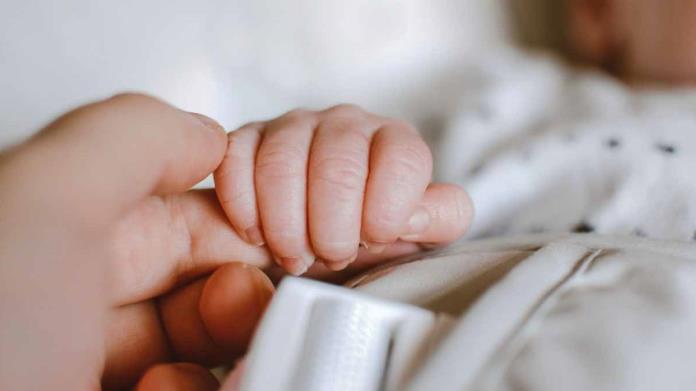 Nace en el mundo el primer bebé con ADN de 3 personas Nace en el mundo el primer bebé con ADN de 3 personas