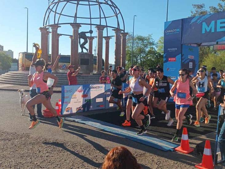 Cándido Ayala y Carolina Ayala Rodríguez ganadores absolutos de la Canaco 5K Cándido Ayala y Carolina Ayala Rodríguez ganadores absolutos de la Canaco 5K
