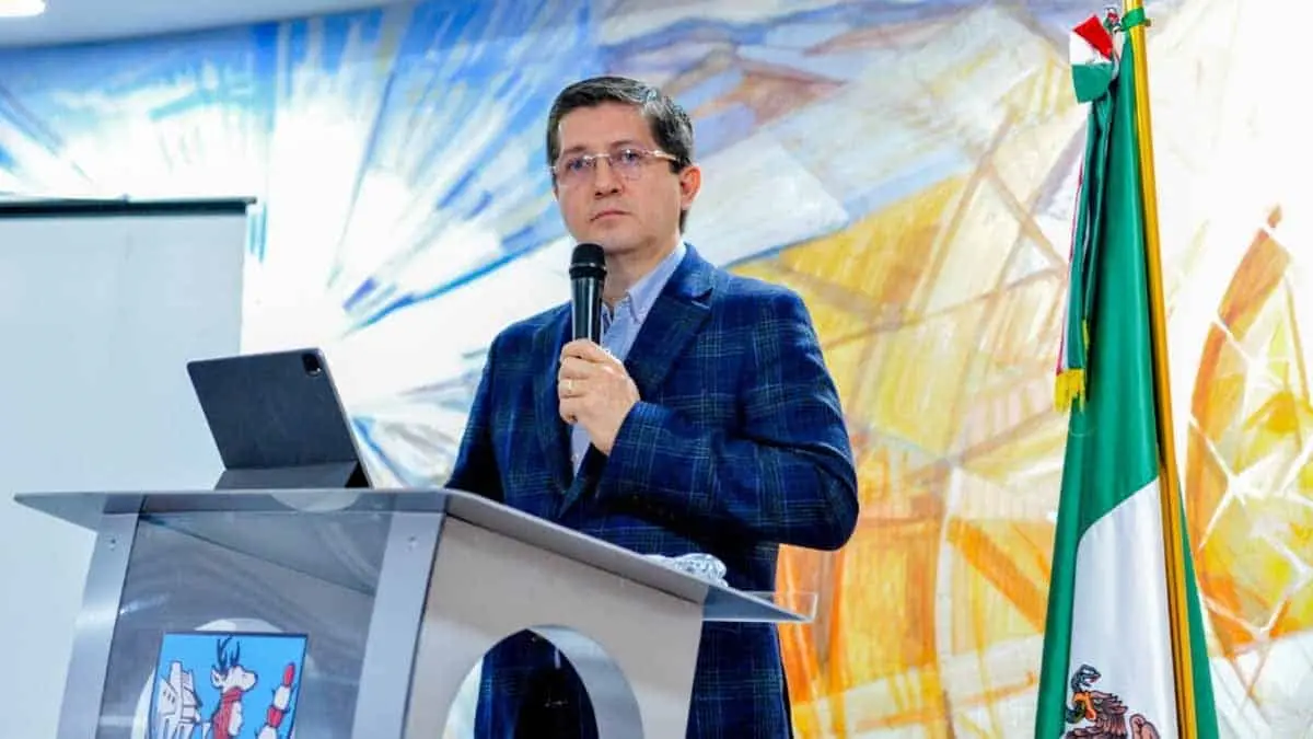 Cumple alcalde a navojoenses