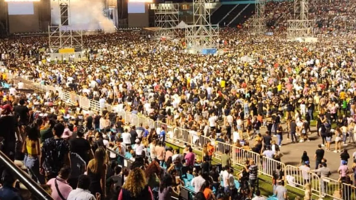Cancún prohíbe géneros musicales por apología a la violencia