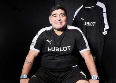 Maradona es hackeado en su cuenta de Facebook