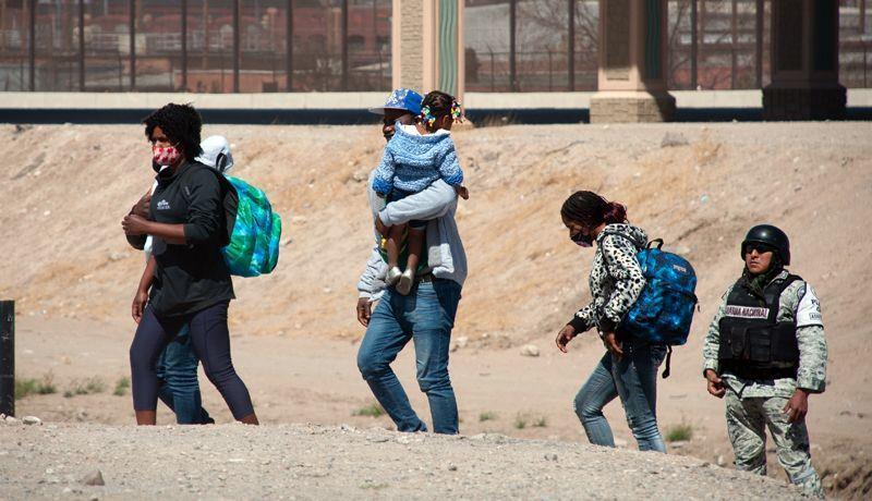 Navojoa, una de las escalas del drama humano donde familias enteras luchan por alcanzar el sueño americano Navojoa, una de las escalas del drama humano donde familias enteras luchan por alcanzar el sueño americano