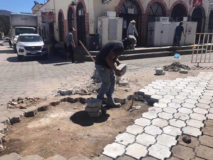 Embellecen el centro histórico de Álamos Embellecen el centro histórico de Álamos