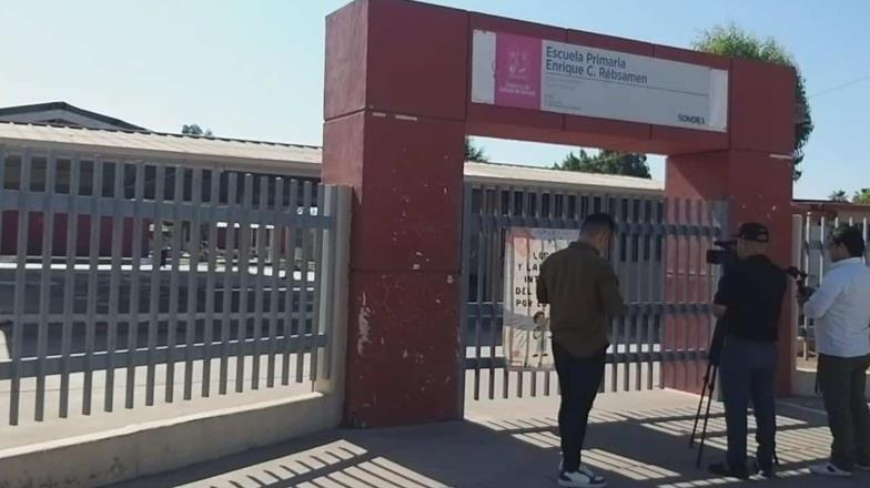 Padres piden investigar a estudiante con conductas agresivas; podrían tomar y cerrar la escuela