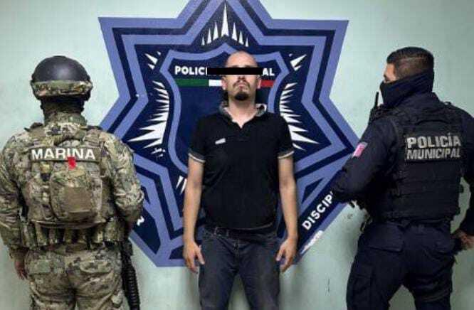 Detienen a hombre armado en Cajeme; traía consigo 203 copias del rostro de una persona Detienen a hombre armado en Cajeme; traía consigo 203 copias del rostro de una persona