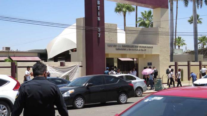 Pánico en CBTis 37 por amenaza de atentado