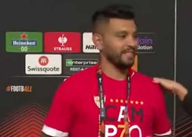 Jesús "Tecatito" Corona sorprende en entrevista hablando con peculiar acento