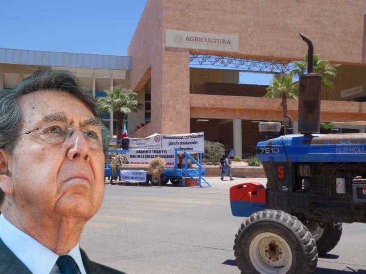 CAJEME. Invitan a transportistas de carga y aerofumigadores a unir esfuerzos con agricultores en plantón CAJEME. Invitan a transportistas de carga y aerofumigadores a unir esfuerzos con agricultores en plantón