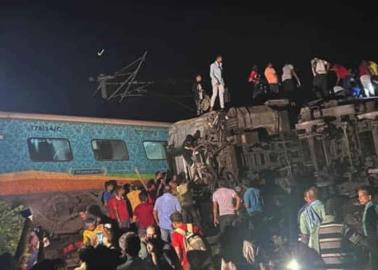 VIDEO | Tragedia en India: choque de trenes deja al menos 80 muertos y cientos de heridos