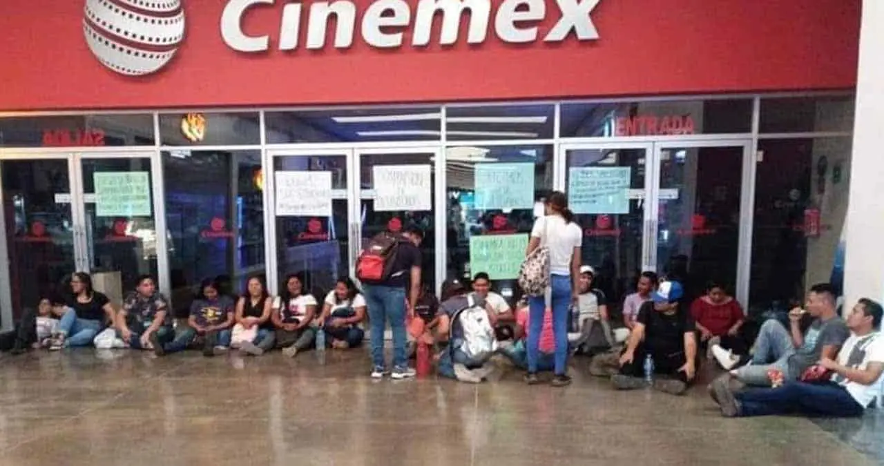 Cinemex despide a empleados por exigir el pago de utilidades