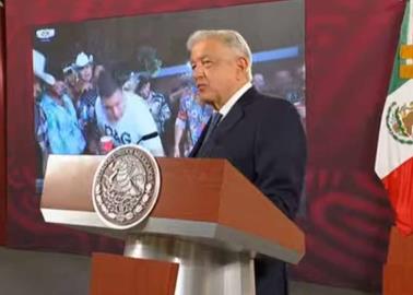 VIDEO | AMLO pone "Ya supérame" de Grupo Firme en la mañanera con dedicatoria especial