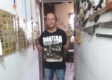 El coleccionista: su casa guarda un tesoro histórico en sus entrañas