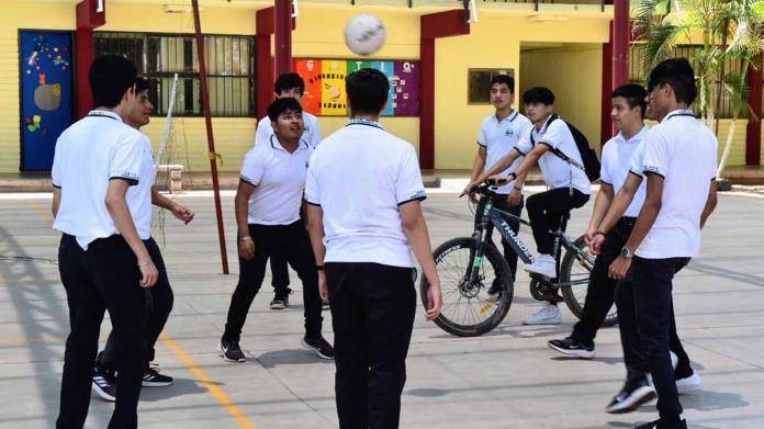 Por ola de calor, piden suspender clases deportivas Por ola de calor, piden suspender clases deportivas