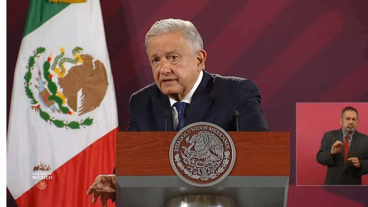 AMLO confirma que la Semar tendrá el control del AICM y de los aeropuertos de Ciudad Obregón y Guaymas