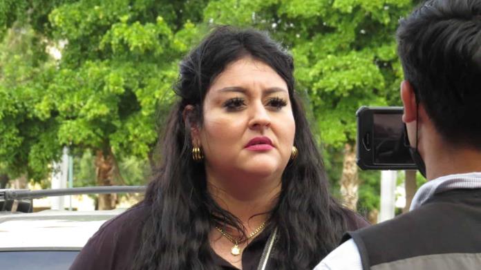 Nora Lira. Le roban el auto a la líder del colectivo de desaparecidos Rastreadoras de Ciudad Obregón Nora Lira. Le roban el auto a la líder del colectivo de desaparecidos Rastreadoras de Ciudad Obregón