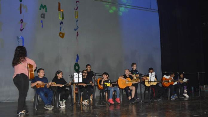 Club de Niños y Niñas de Navojoa derrochan talento en su cierre de semestre; continúan formando líderes mundiales Club de Niños y Niñas de Navojoa derrochan talento en su cierre de semestre; continúan formando líderes mundiales