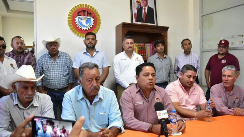 Transportistas de Sonora cerrarán carretera durante visita de AMLO