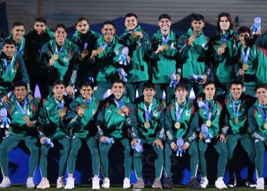 VIDEO |Así reaccionaron deportistas mexicanos cuando les cortaron el Himno Nacional en plena premiación