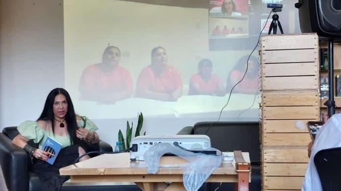 Mujeres internas de Ciudad Obregón presentan la Antología: Y nos levantaron, en la Feria del Libro de Tijuana Mujeres internas de Ciudad Obregón presentan la Antología: Y nos levantaron, en la Feria del Libro de Tijuana