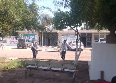 Huatabampo. Sudan la "gota gorda" empleados de Salud; salen de las oficinas Huatabampo. Sudan la "gota gorda" empleados de Salud; salen de las oficinas