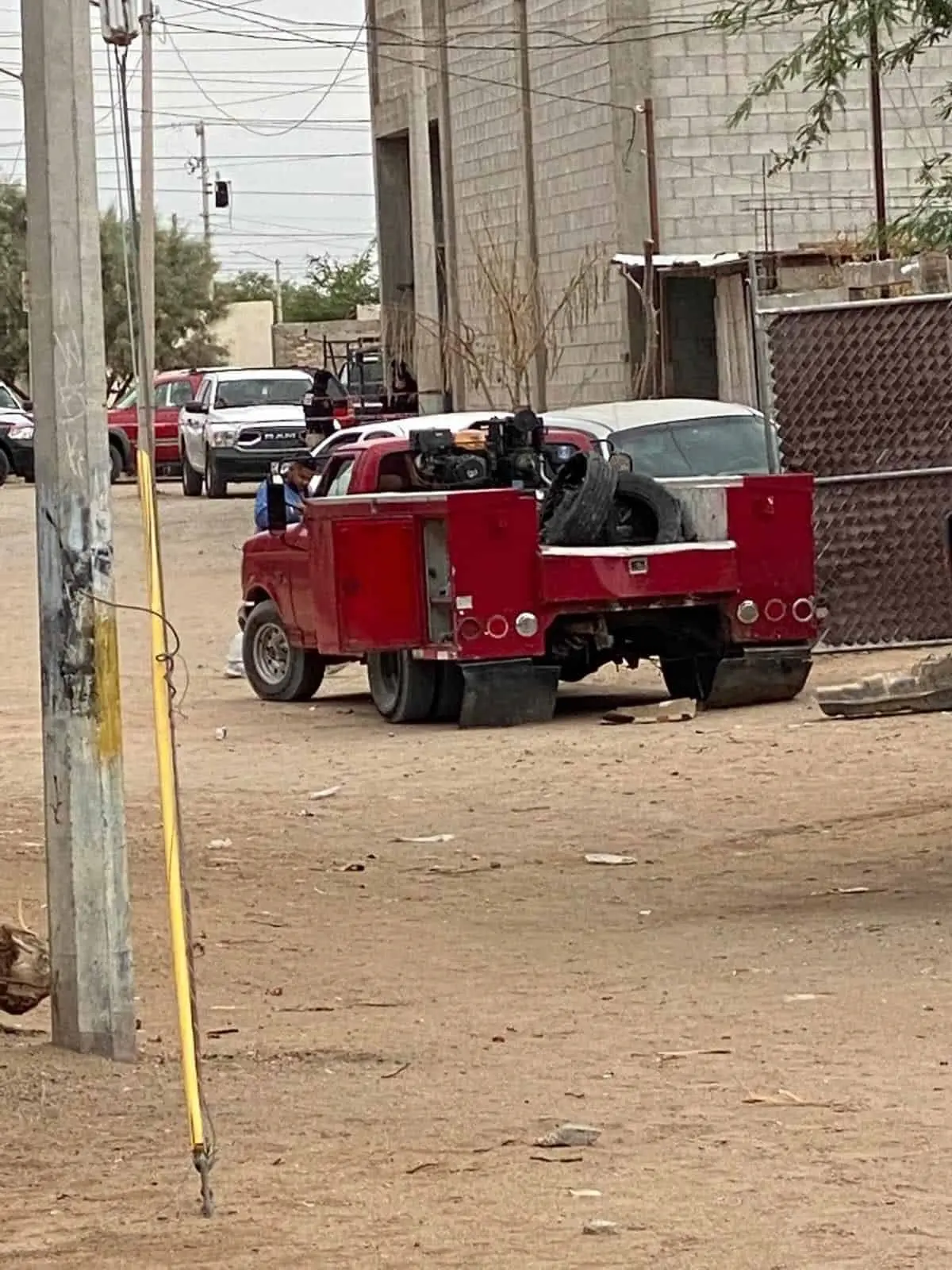 Asegura la FGJE automovil usado por implicado en incendio de bar en SLRC 