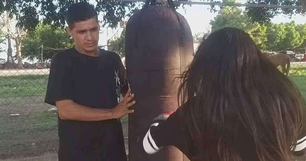 Boxeo, medio para alejar a los niños del delito