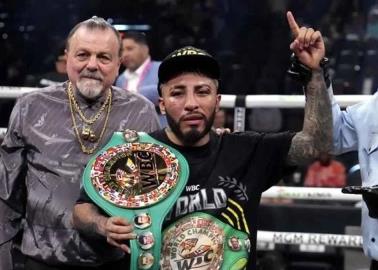 Alexandro "Peque" Santiago se corona Campeón Mundial Gallo del CMB