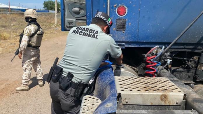 En Sonora interceptan tráiler con “clavo” en la carretera Guaymas – Hermosillo En Sonora interceptan tráiler con “clavo” en la carretera Guaymas – Hermosillo