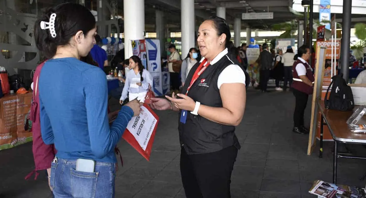 La SEP ofrece empleos con sueldos arriba de los 35 mil pesos