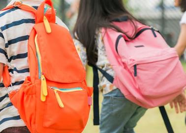 Liverpool te ofrece en este regreso a clases tres modelos de mochilas por menos de 500 pesos