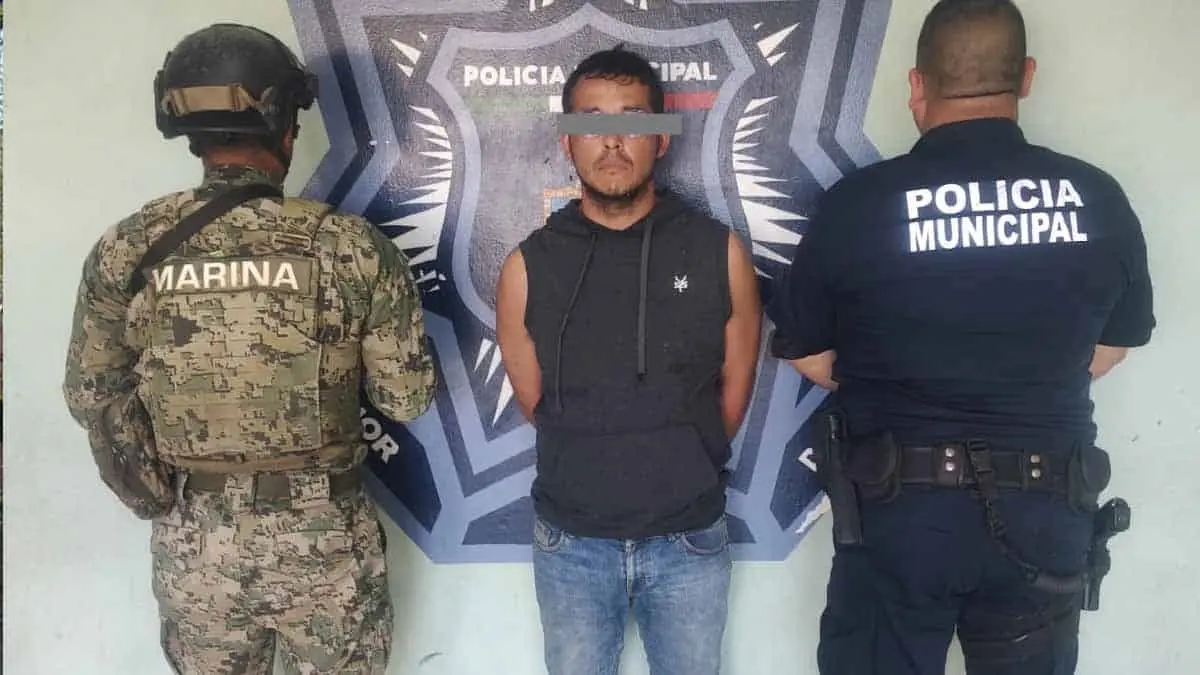 Detienen a tipo buscado por robo en Cajeme