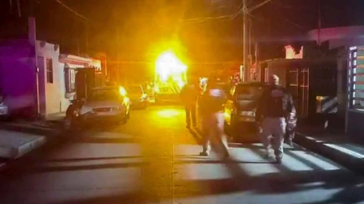 Abandonan cadáver envuelto en hule en la Cajeme de Ciudad Obregón