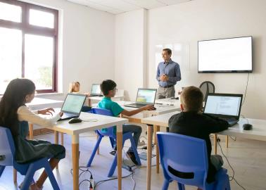 ¿Qué beneficios ha tenido la tecnología en la educación?