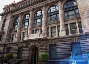 Cae el peso frente al dólar; se fortalece el billete verde