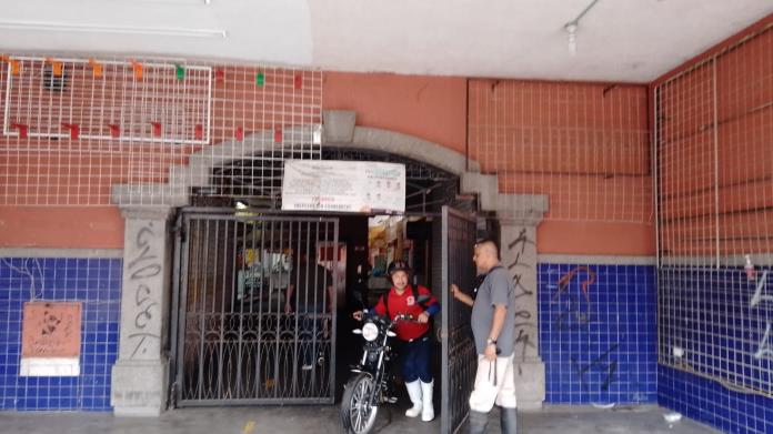 Mercajeme cierra sus puertas ante fuerte lluvia