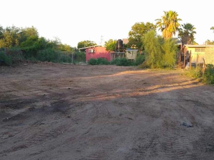 Impiden una obra en Jardín de Niños Impiden una obra en Jardín de Niños