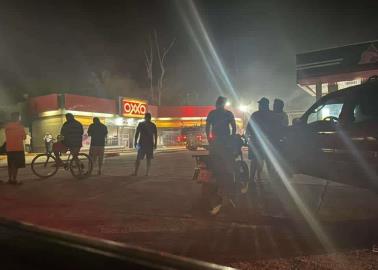 Arde Vícam; delincuentes incendian una tienda de conveniencia